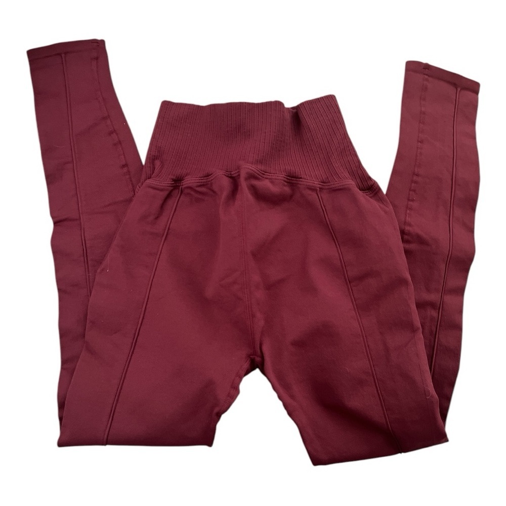 Free People Movement ribbed compression Leggings in maroon size XS/S